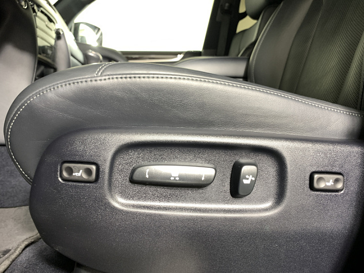 LEXUS LX 450d 4.5, 2018 года, Автоматическая, ЧЕРНЫЙ