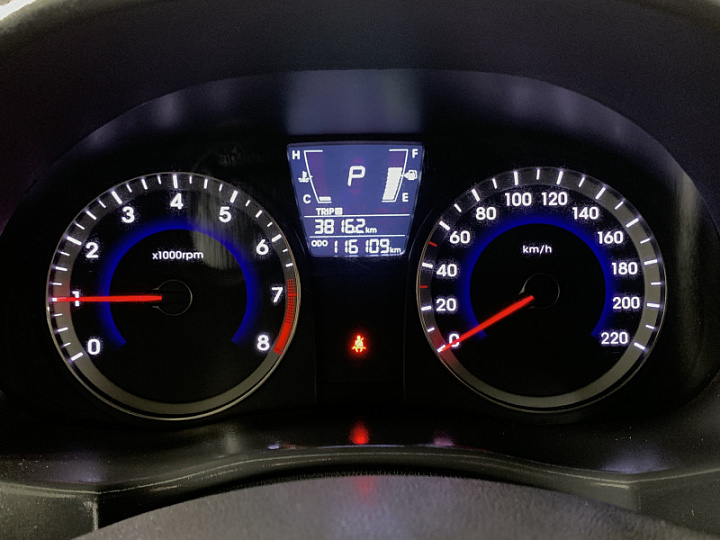 Hyundai Solaris 1.4, 2013 года, Автоматическая, Серый