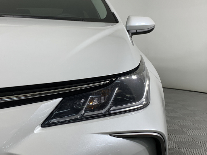 TOYOTA Corolla 1.6, 2022 года, Вариатор, БЕЛЫЙ