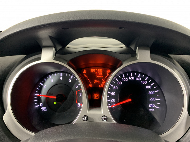 NISSAN Juke 1.6, 2012 года, Вариатор, ЧЕРНЫЙ