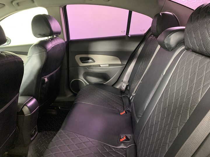 CHEVROLET Cruze 1.6, 2011 года, Автоматическая, Серебристый металлик