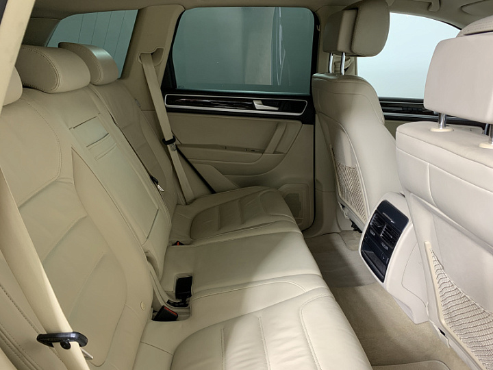 VOLKSWAGEN Touareg 3, 2014 года, Автоматическая, КОРИЧНЕВЫЙ