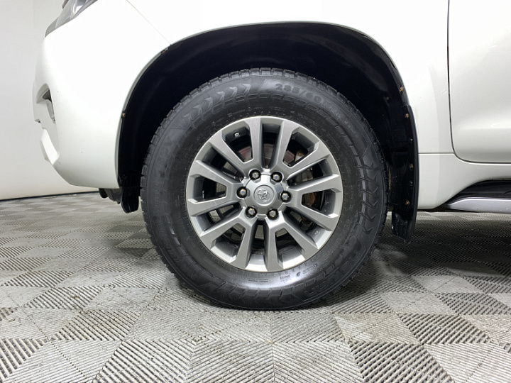 TOYOTA Land Cruiser Prado 2.8, 2018 года, Автоматическая, БЕЛЫЙ