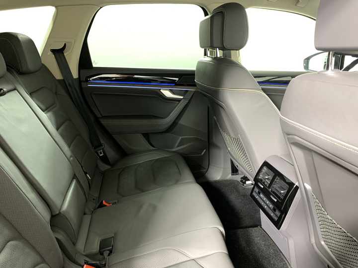 VOLKSWAGEN Touareg 2, 2020 года, Автоматическая, ЧЕРНЫЙ