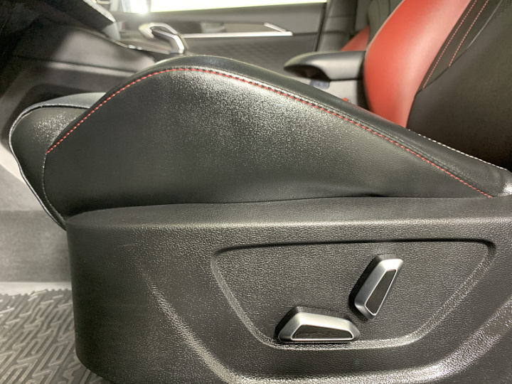 GEELY Coolray 1.5, 2023 года, Робот, СЕРЫЙ