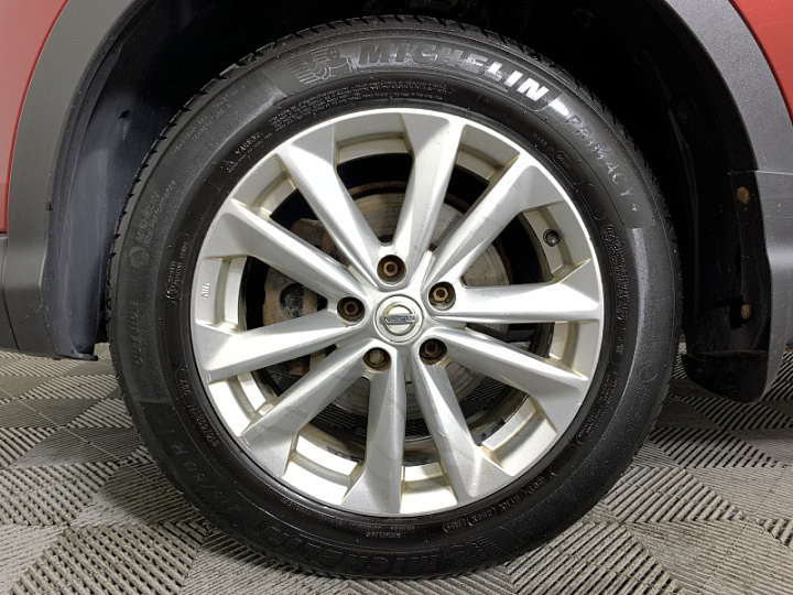 Nissan Qashqai 2, 2014 года, Вариатор, Красный