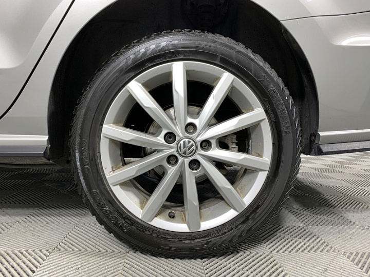 VOLKSWAGEN Polo 1.4, 2016 года, Робот, Серебристый