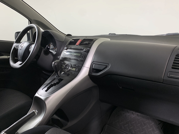 TOYOTA Auris 1.6, 2010 года, Автоматическая, БЕЛЫЙ