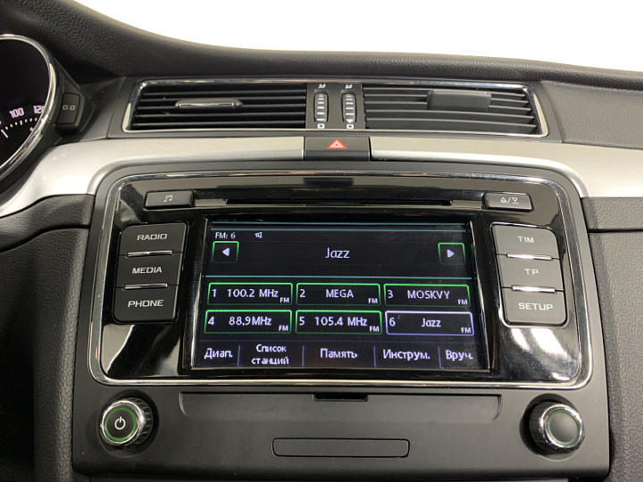 SKODA Superb 1.8, 2015 года, Робот, ЧЕРНЫЙ