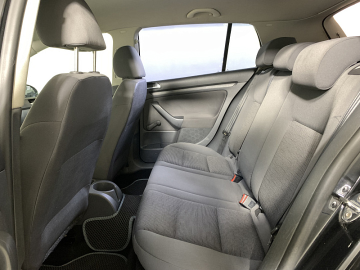 Volkswagen Golf 1.4, 2007 года, Механика, Черный