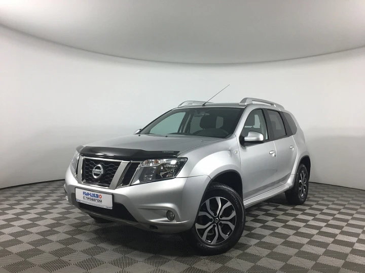 Ниссан террано 2017г. Nissan Terrano 2017 двигатель. Nissan Terrano 2017 двигатель отдельно.