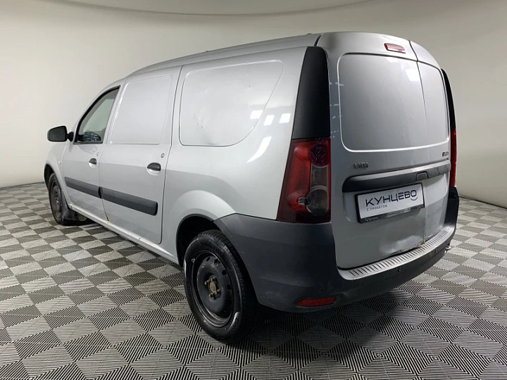 Lada Largus 1.6, 2013 года, Механика, Серебристый