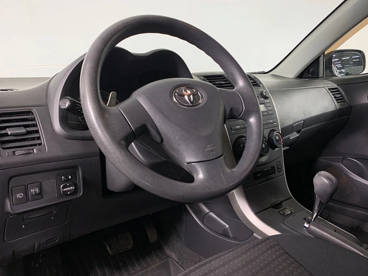 Тойота Королла Хэтчбек 2006