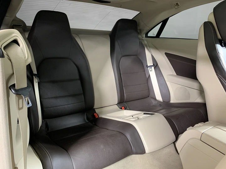 MERCEDES-BENZ E-Класс 2, 2016 года, Автоматическая, Серебристо-желтый