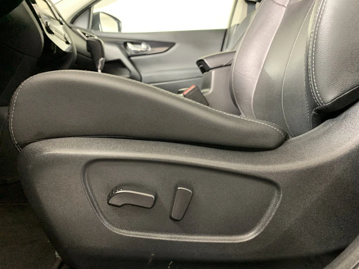 NISSAN Qashqai 2, 2014 года, Вариатор, Серебристый