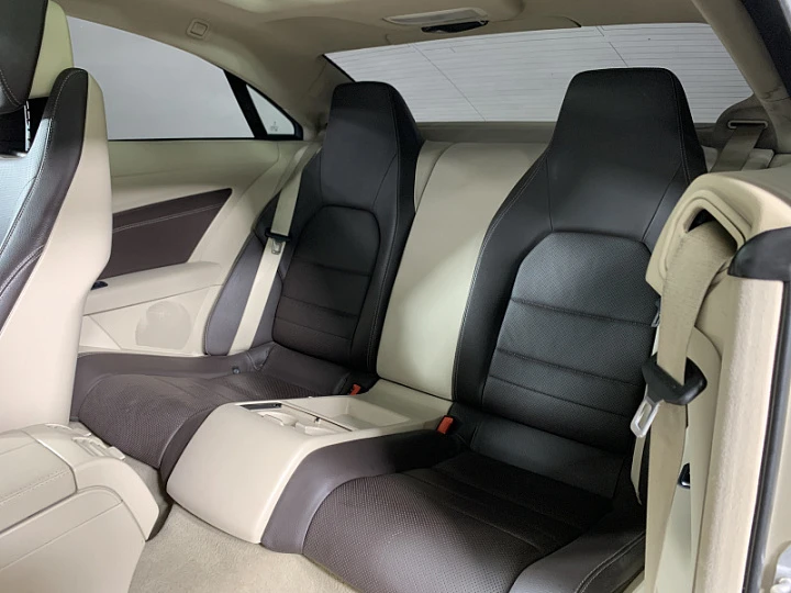MERCEDES-BENZ E-Класс 2, 2016 года, Автоматическая, Серебристо-желтый