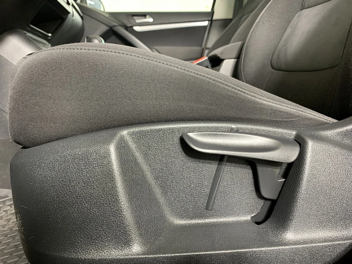 VOLKSWAGEN Tiguan 2, 2015 года, Автоматическая, КОРИЧНЕВЫЙ