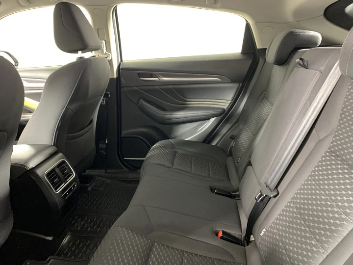 HAVAL F7X 2, 2021 года, Робот, СЕРЫЙ