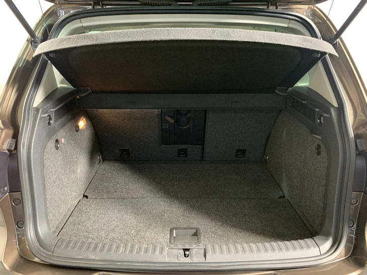VOLKSWAGEN Tiguan 2, 2015 года, Автоматическая, КОРИЧНЕВЫЙ