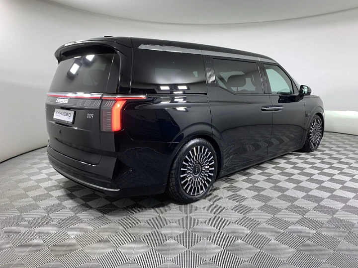 Купить б/у Zeekr 009 0 АТ (544 л.с.) 2023 года в Москве: Автоматическая,  Минивен, ЧЕРНЫЙ, Электро, пробег 50 км в Трейд-ин Кунцево