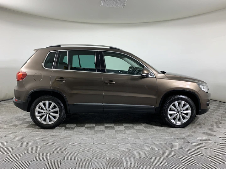 VOLKSWAGEN Tiguan 2, 2015 года, Автоматическая, КОРИЧНЕВЫЙ