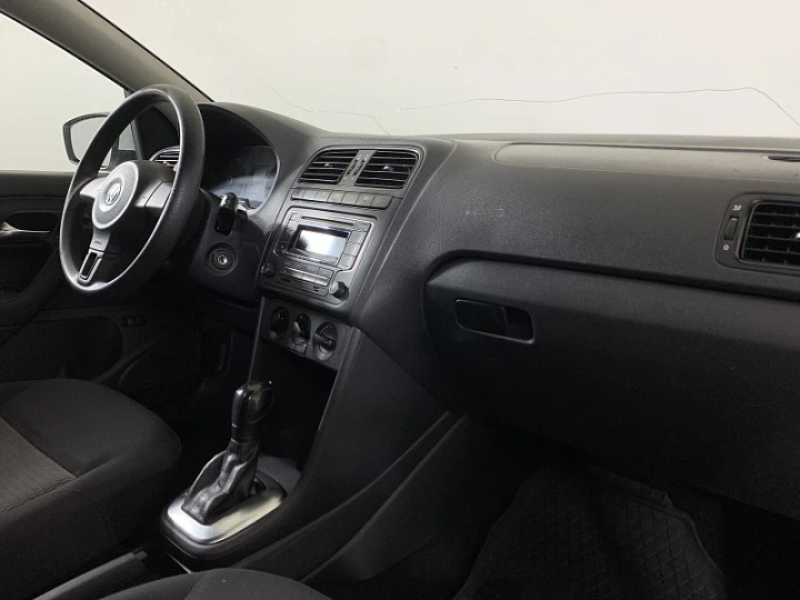 VOLKSWAGEN Polo 1.6, 2012 года, Автоматическая, БЕЛЫЙ