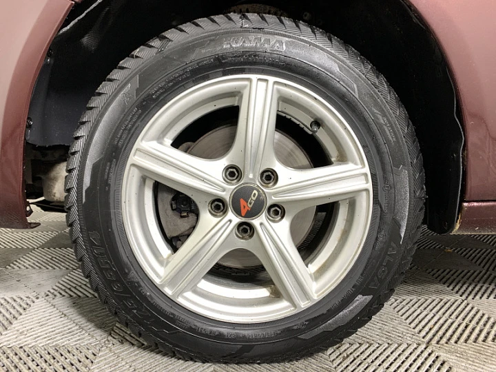 SKODA Fabia 1.2, 2013 года, Механика, ТЕМНО-БОРДОВЫЙ