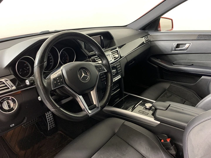 MERCEDES-BENZ E-Класс 2, 2014 года, Автоматическая, КРАСНЫЙ