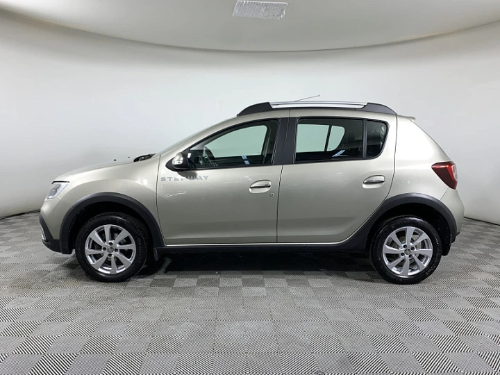 RENAULT Sandero Stepway 1.6, 2019 года, Механика, БЕЖЕВЫЙ