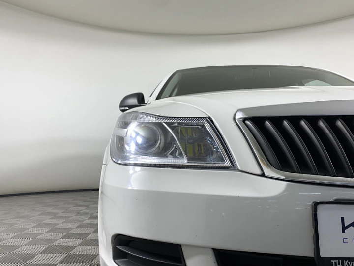 SKODA Octavia 1.4, 2012 года, Механика, БЕЛЫЙ