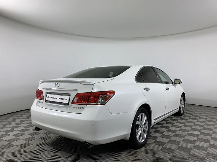 Лексус Ес 600