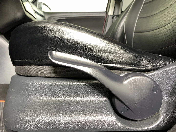 SKODA Fabia 1.2, 2013 года, Механика, ТЕМНО-БОРДОВЫЙ