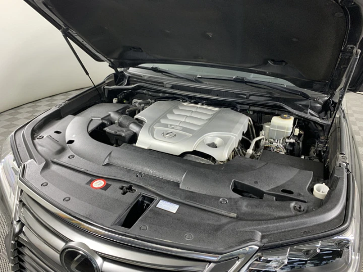 Лексус 570 Седан