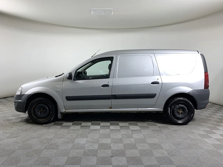 Lada Largus 1.6, 2013 года, Механика, Серебристый