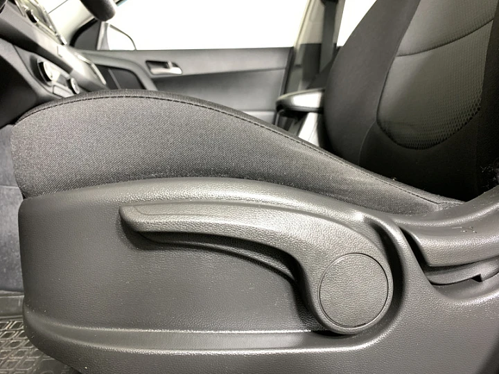 HYUNDAI Creta 2, 2017 года, Автоматическая, Серебристый