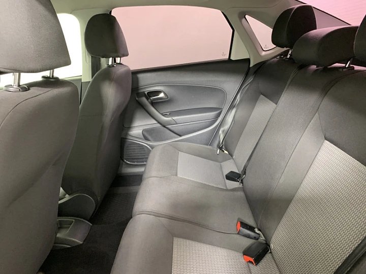 VOLKSWAGEN Polo 1.6, 2012 года, Автоматическая, БЕЛЫЙ