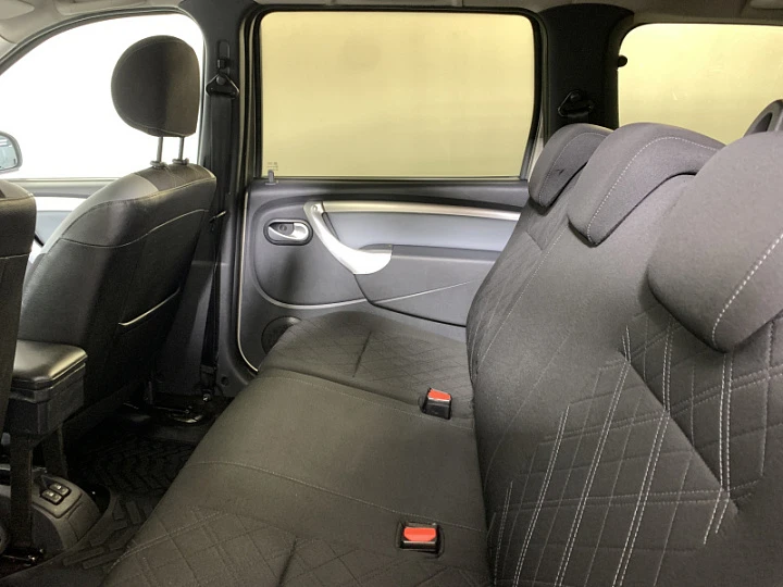 LADA (ВАЗ) Largus Cross 1.6, 2018 года, Механика, Серо-бежевый