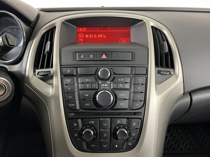 Опель Астра 2010