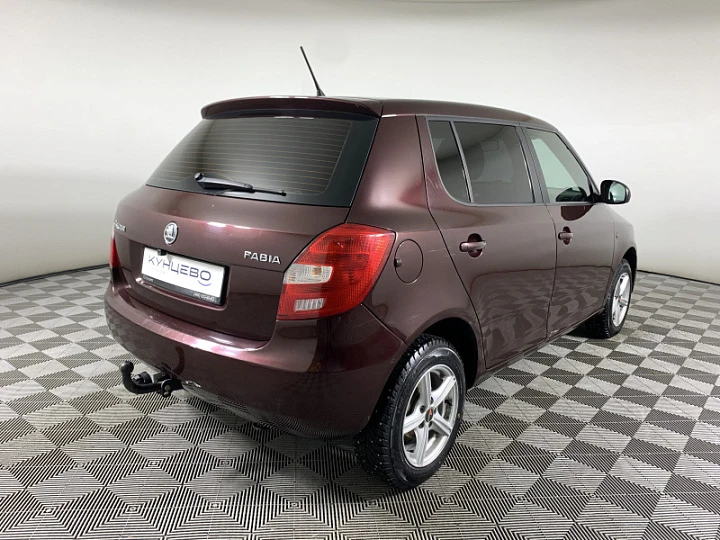 SKODA Fabia 1.2, 2013 года, Механика, ТЕМНО-БОРДОВЫЙ