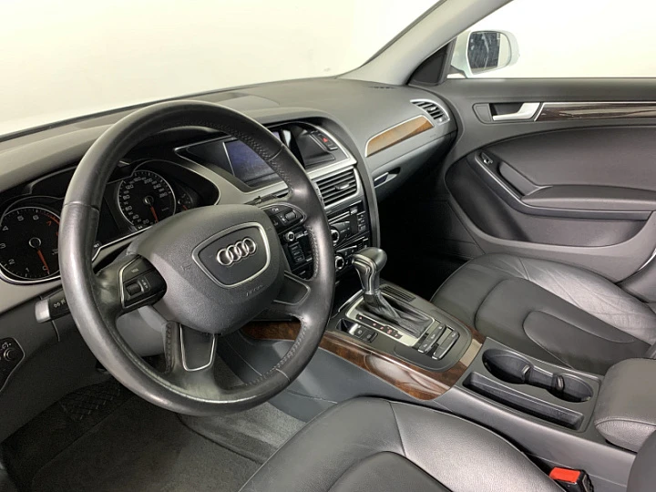 AUDI A4 2, 2013 года, Вариатор, БЕЛЫЙ