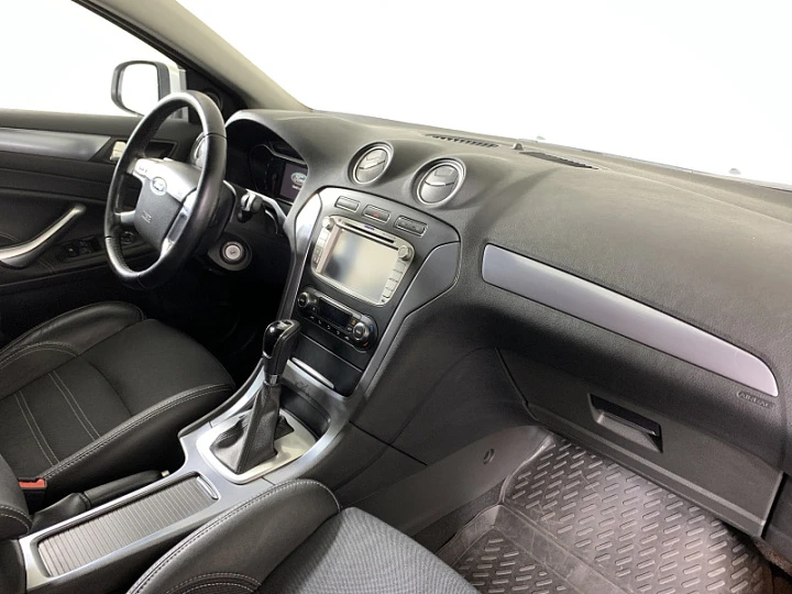 FORD Mondeo 2, 2012 года, Робот, Серебристый