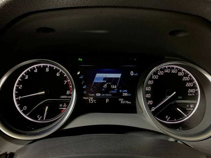 TOYOTA Camry 3.5, 2019 года, Автоматическая, Серебристый металлик