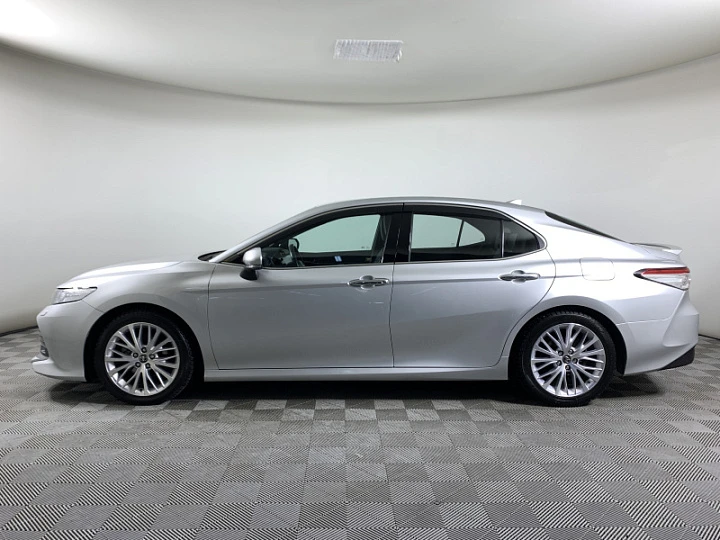 TOYOTA Camry 3.5, 2019 года, Автоматическая, Серебристый металлик