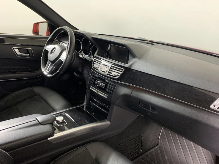 MERCEDES-BENZ E-Класс 2, 2014 года, Автоматическая, КРАСНЫЙ