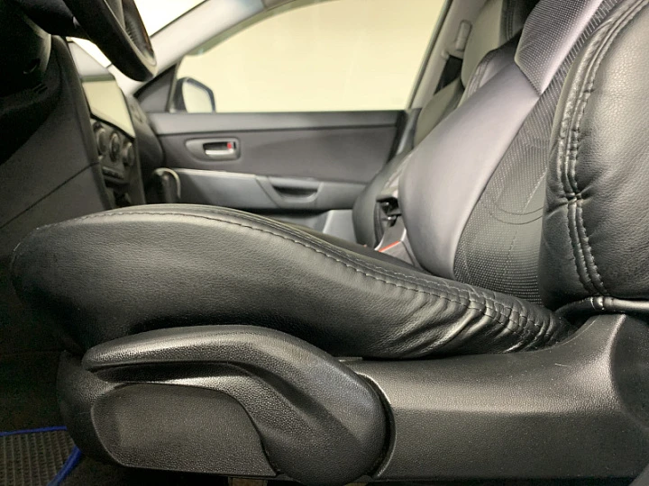 MAZDA 3 1.6, 2007 года, Автоматическая, Серебристый