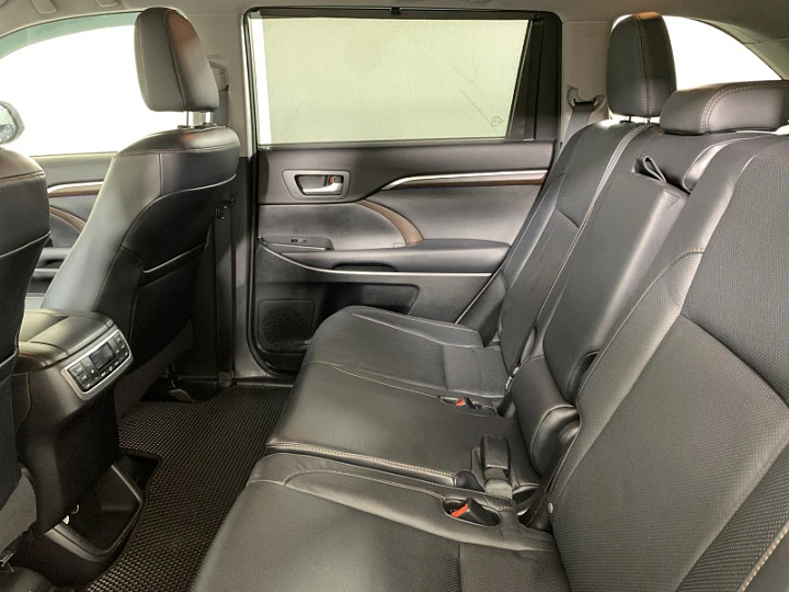 TOYOTA Highlander 3.5, 2014 года, Автоматическая, БЕЛЫЙ