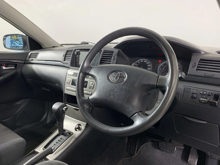 Тойота Королла год 2005