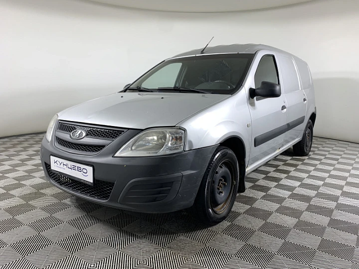 Lada Largus 1.6, 2013 года, Механика, Серебристый