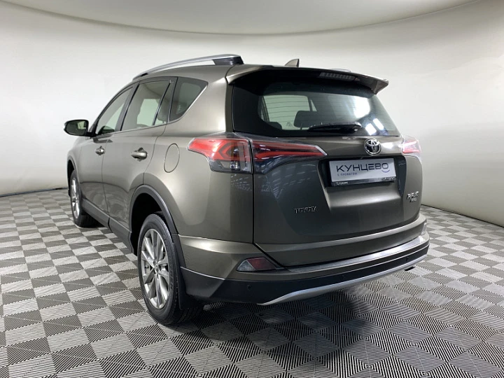 TOYOTA RAV4 2.2, 2015 года, Автоматическая, Бронзовый