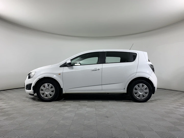 Шевроле Авео Белая